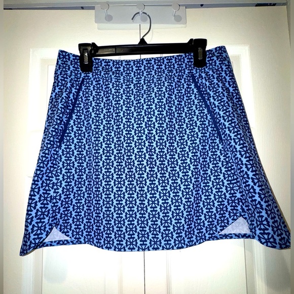 Vineyard Vines Printed Skort Cross Tulip Blue Size 8. Never worn - Picture 1 of 16